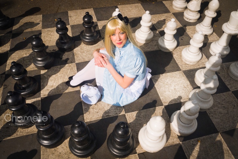 alice_in_wonderland_chess_fairytale_cosplay_by_chamellephoto-02