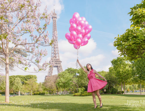 Paris Eiffel Tower helium balloons photoshoot