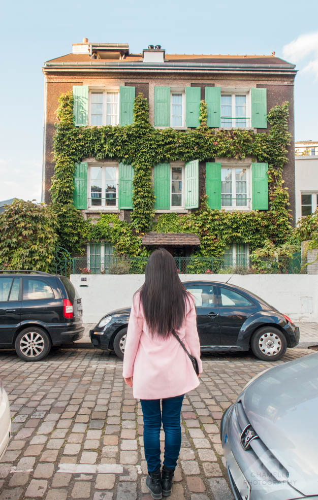 amelie film locations in paris / amelie-inspired photoshoot montmartre - france travel blog