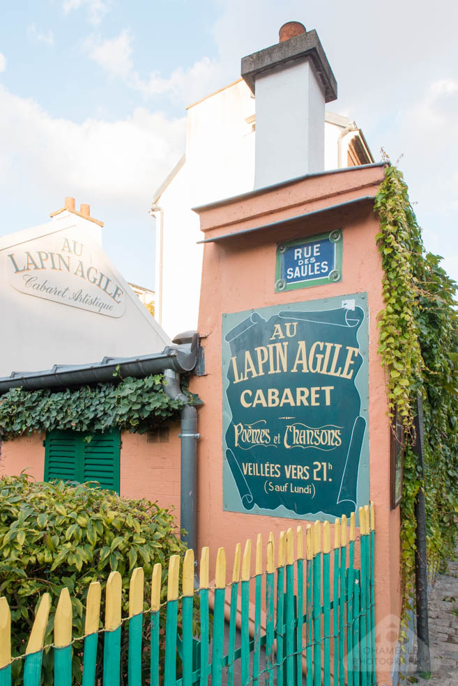 amelie film locations in paris / amelie-inspired photoshoot montmartre - france travel blog lapin agile
